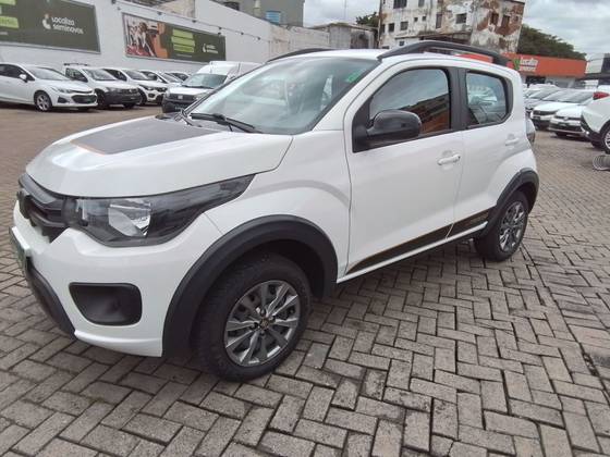 FIAT MOBI 1.0 EVO FLEX TREKKING MANUAL FIAT MOBI 1.0 EVO FLEX TREKKING MANUAL